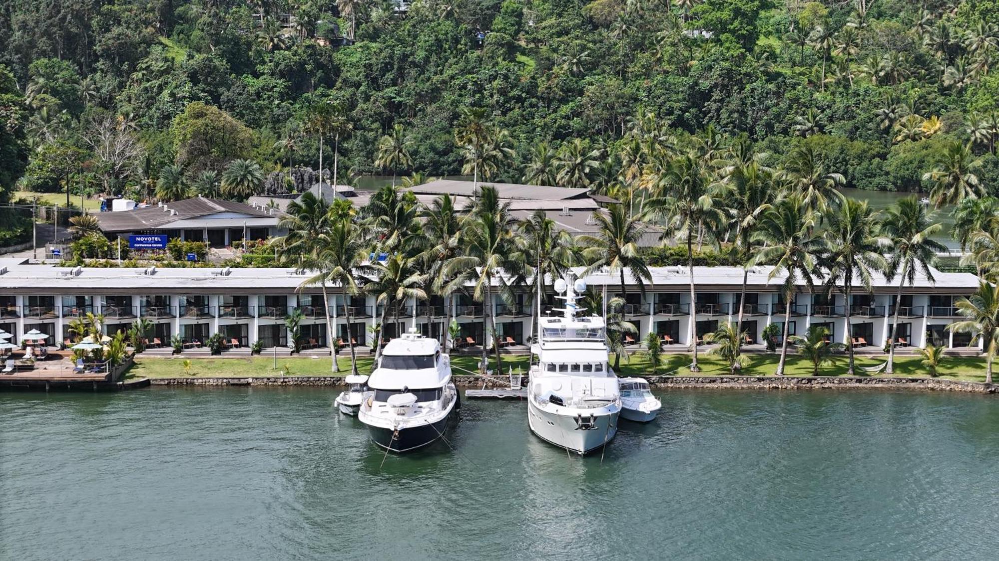 Novotel Suva Lami Bay Buitenkant foto
